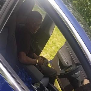 Meet your Posher, Davell